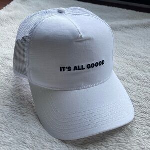 Aerie NWT It’s All Good white black trucker hat